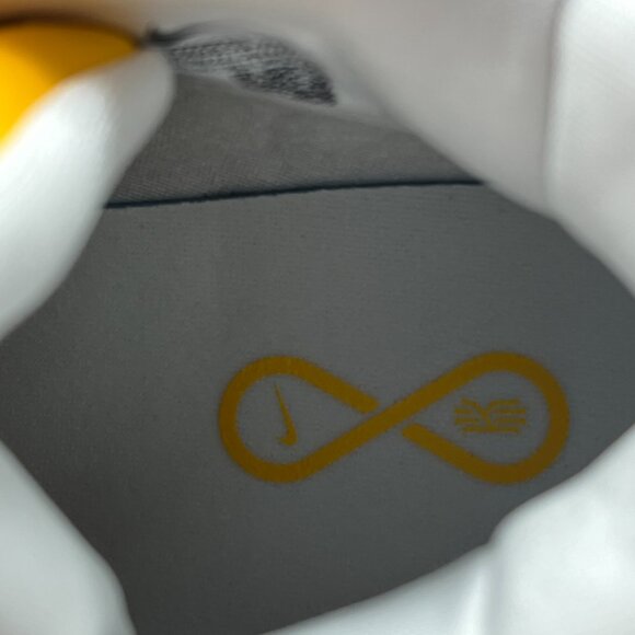 Nike Kyrie Infinity TB Promo Size 14 Gold White DX6653-701 Men Shoes Sneakers - Picture 4 of 8